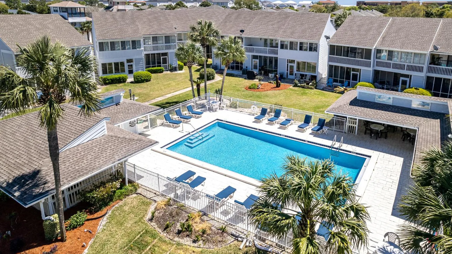 Apartment Sandpiper Cove 9203- By Holiday Isle Properties Destin